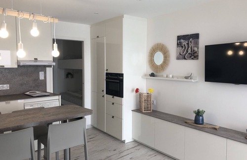 Frontignan Apartment | Large luxury studio facing the sea in Frontignan Plage