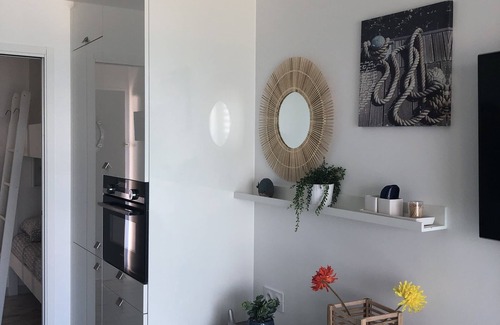 Frontignan Apartment | Large luxury studio facing the sea in Frontignan Plage