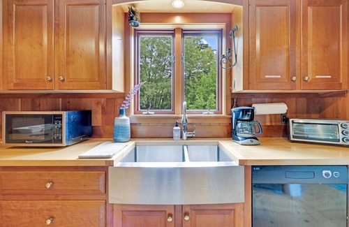 Seal Cove House | Large MDI house w/pool perfect for groups+families