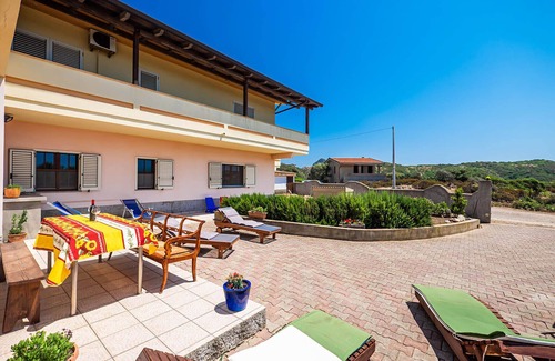 Gonnesa Apartment | Large modern hotel in the suburbs. Terrace, WiFi, conservatory low