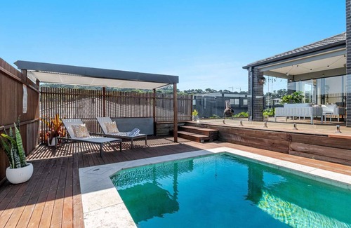 Lennox Head House | Large Modern Luxury House Lennox with Heated Pool, Close to Shops, Beach & Byron