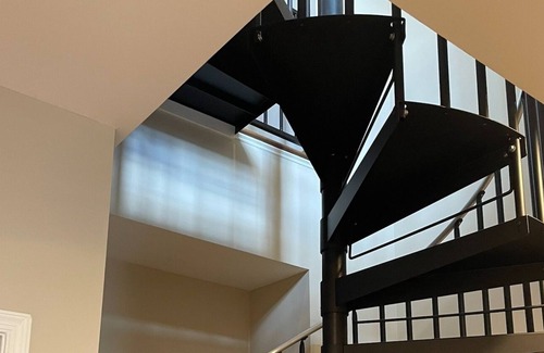 Frederick House | Large modern TH, private elevator, walk to Historic Frederick