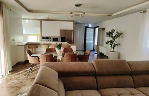 Moyrazes Villa | Large modern villa in the countryside