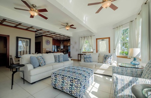 San Pedro Condo | Large Ocean Front Condo - 2 bedroom/2.5 bathroom - Gold Standard Approved