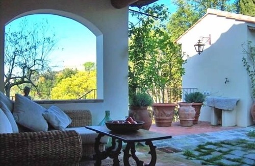 San Casciano in Val di Pesa Villa | Large Private Tuscany Villa Near Florence Pool Fireplace Superb Views Location