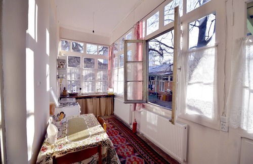 Chugureti House | Large Perfect Selfie House in Tbilisi