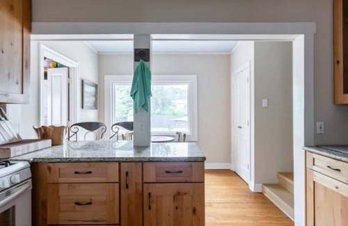 Bouldin House | Large Pool & Backyard in Heart of S Austin Walkable to Historic S Congress Ave