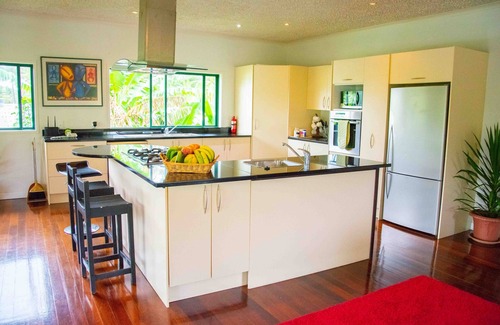 Muri House | Large Private Family Holiday Home on Muri Beach