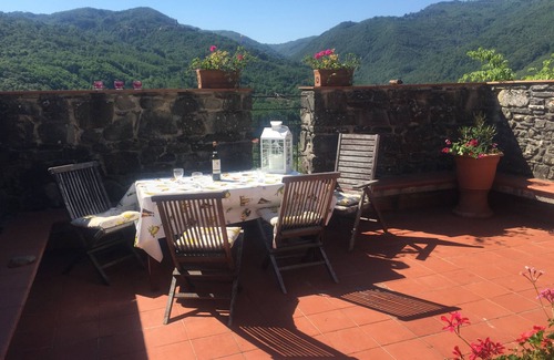 Popiglio House | Large quality Medieval house with pool. Sleeps 20+. Complete privacy.