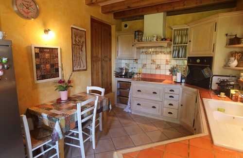 Ceyzerieu Bed & Breakfast | Large room in the countryside, surrounded by nature