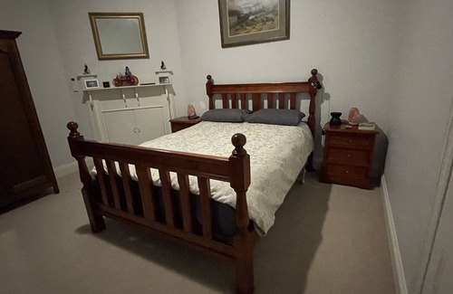 Naracoorte House | Large Room within residence of quiet home