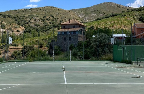 Guejar Sierra House | Large Rural House Cortijo Argumosa with pool