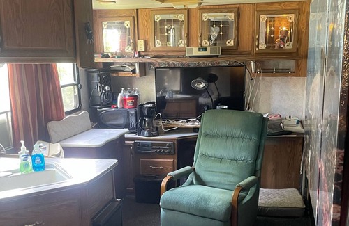 Hitchcock House | Large RV with gated parking