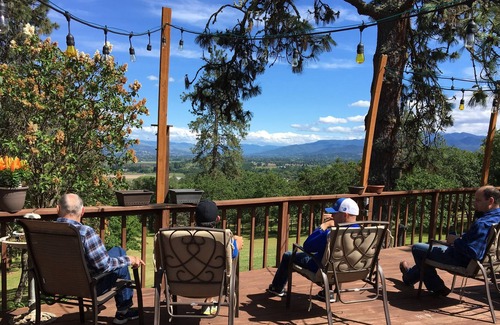 Central Point Other | 🏞 Large Scenic Home with Spectacular views!! Jacuzzi + Sleeps up to 8