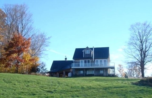 North Concord House | Large Secluded Vermont Rental House With Stunning Views.
