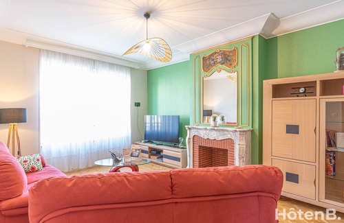 Sereilhac House | Large Séreilhac House of 270m2 with Garden