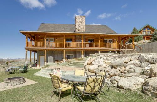 Sterling House | Large Sterling Cabin Less Than 1 Mi to Palisade State Park
