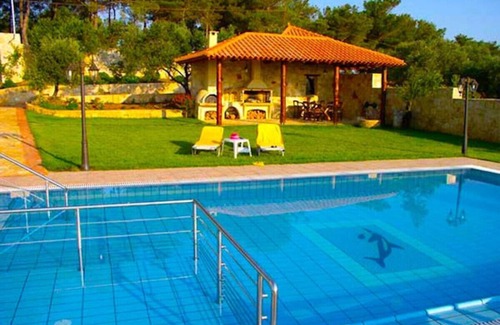 Polemarchi Villa | Large stone built Villa with Wonderful Panoramic Views