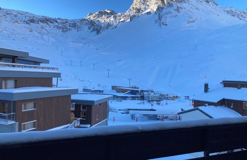 Val Claret Apartment | Large Studio 2-4p well located in Val Claret - nice south view, ski in ski out!