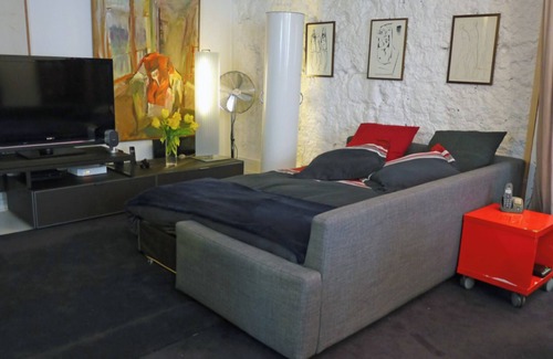 Arts-et-Metiers Apartment | Large studio 2 rooms on a charming and popular street in the Marais