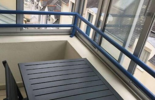 Treboul Apartment | Large studio in marina residence. Furnished tourism *