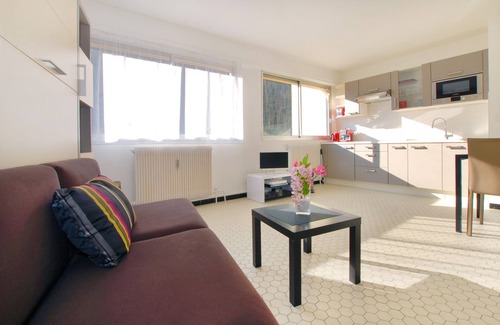 Gorge de Loup Apartment | Large studio in Valmy, comfort and calm guaranteed