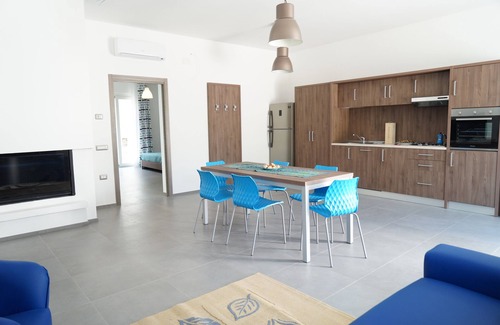 Mattinata Villa | Large suite Immersed in greenery near the sea ideal for families
