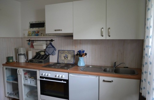 Ernsthausen Apartment | Large, sunny apartment in the country in the beautiful Taunus