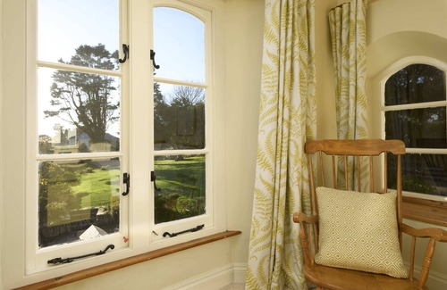 Thurlestone House | Large traditional Cottage in the heart of Thurlestone
