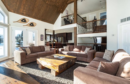 Mont-Tremblant House | Large Tremblant Ski and Golf Chalet
