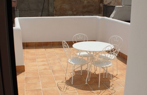 Cuevas Del Almanzora Hotel | LARGE TWIN ROOM WITH PRIVATE TERRACE