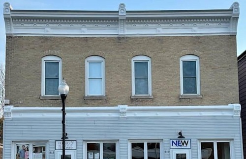 Kiel Apartment | Large unit in Kiel close to Road America/Elkhart Lake
