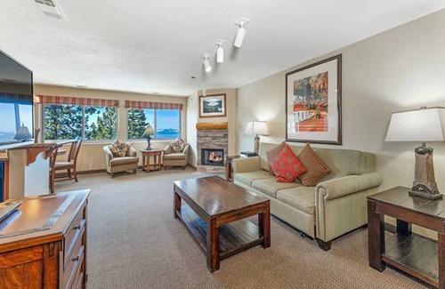 Lower Kingsbury Resort | Large units many with lake views, full kitchens, covered parking