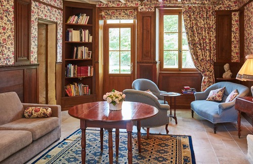 Amaye-sur-Orne Cottage | large, upscale, 5-star charming cottage, 475 m2, 15 people