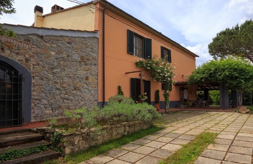 Gavorrano Villa | Large Villa 190² in Maremma with Pool. Last Minute