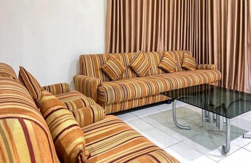 Bandung Villa | Large Villa 3BR Cieumbuleuit near PVJ & Cihamplas by 2ndHome