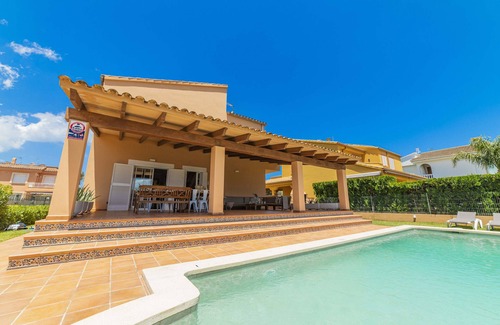 es Bacares Villa | Large villa for 10 with private pool and beach location, near Alcudia, Mallorca