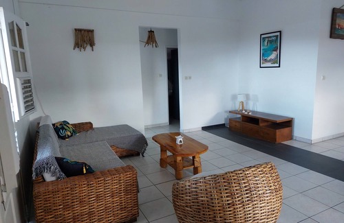 Le Francois House | Large villa in the countryside with sea view