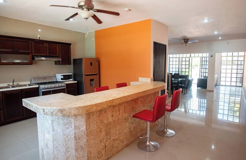 Chicxulub Puerto Villa | Large Villa private pool, 1 block from the beach