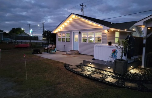 Cedar Point House | Large Waterfront Home with private dock and hottub, 3 miles to Emerald Isle Beach