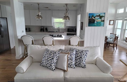 Lubbers Quarters Cay House | Large waterfront Home on Lubbers with Private Boat Dock