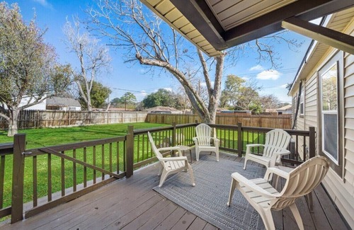 Baytown House | Large Yard w/BBQ Pit | Charming 3BR Baytown Home