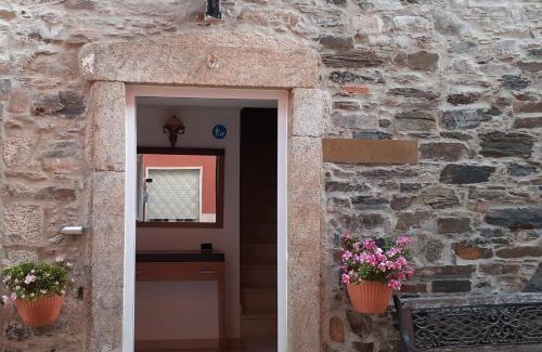 Serta House | Largo da Fonte
