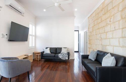 Largs Bay House | Largs Bay Oasis, Jetty Views