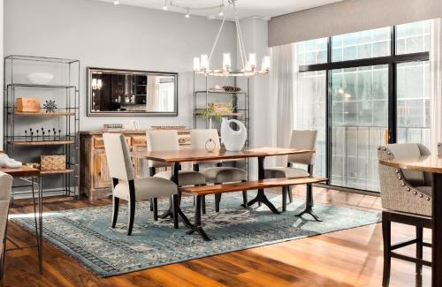 LoDo House | Larimer Square Luxury - Office - Downtown Hub