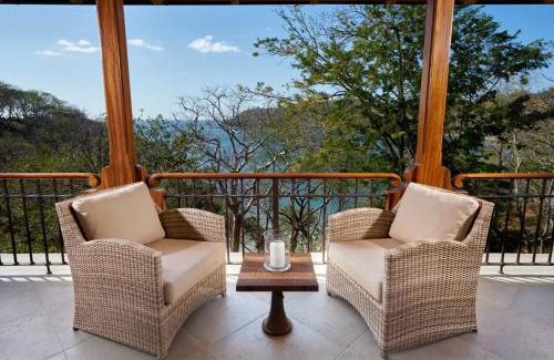Las Catalinas Villa | Las Catalinas - 5 bedroom luxury beachfront home - Casa Alouatta