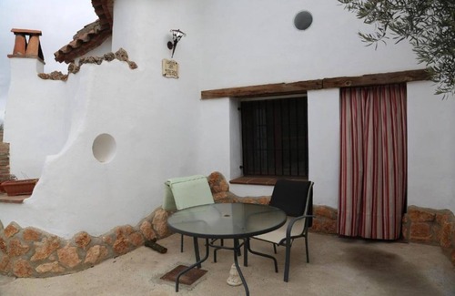 Fonelas Apartment | Las Chumberas Cave - Los Cerezos