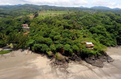 El Cuco Hotel | Las Flores Resort