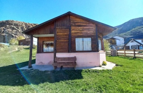 El Chalten Cabin | Las Maras I: Family Cabin With Wonderful Mountain View