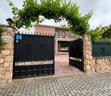 Maello House | Las Mil y Una Rosas